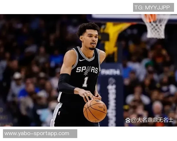 明天马刺对阵灰熊卡斯尔因左髋屈肌酸痛缺席比赛影响球队表现