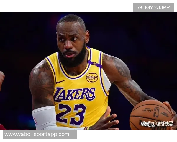 夸梅赞詹姆斯精彩表现十步上篮得分展现历史得分王的优雅风采 夸梅赞詹姆斯精彩表现十步上篮得分展现历史得分王的优雅风采