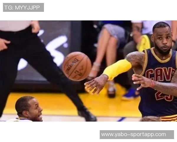 小里盛赞詹姆斯球商之高赛场理解力堪称无与伦比