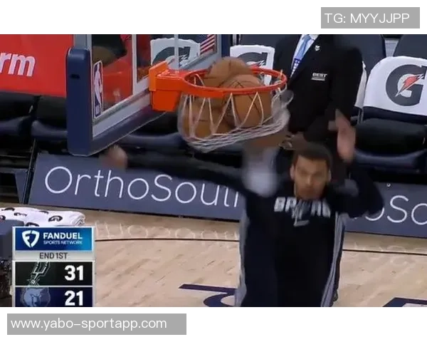 文班赛后独自离场引发热议是否对雷霆情有独钟成疑问焦点