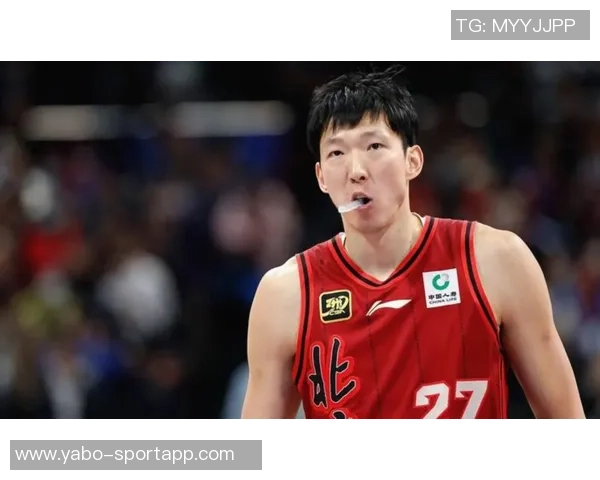 周琦关键时刻失误成败笔全场仅获8分12板2助助攻表现令人失望 周琦关键时刻失误成败笔全场仅获8分12板2助助攻表现令人失望